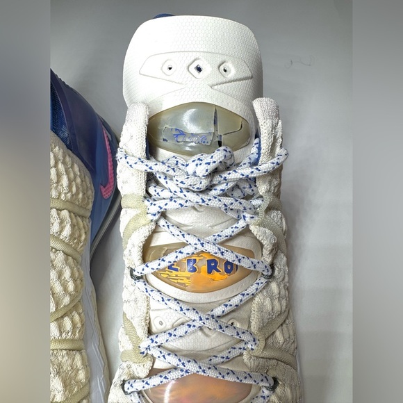 Nike LeBron XVIII 18 "Los Angeles By Day" Light Cream DB8148-200 Men's Size 10 - Picture 9 of 10